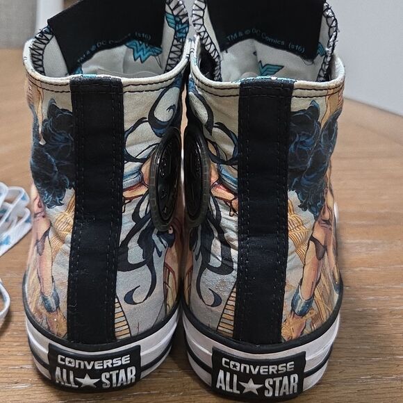 Converse Wonder Woman Limited Edition DC Colab Chuck Taylor high top shoes 7W/5M - Picture 6 of 11